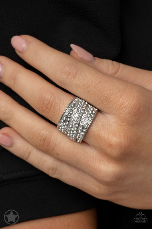 The Millionaires Club - White - Paparazzi Ring