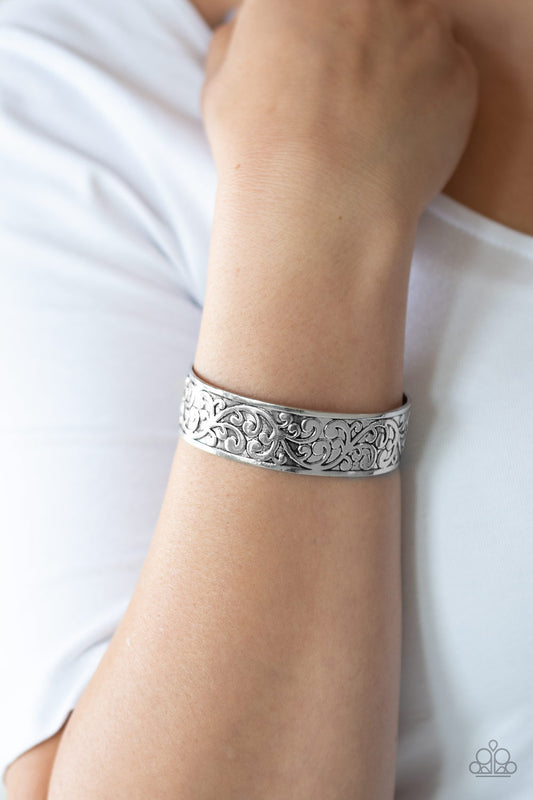 Read The VINE Print - Silver - Paparazzi Bracelet